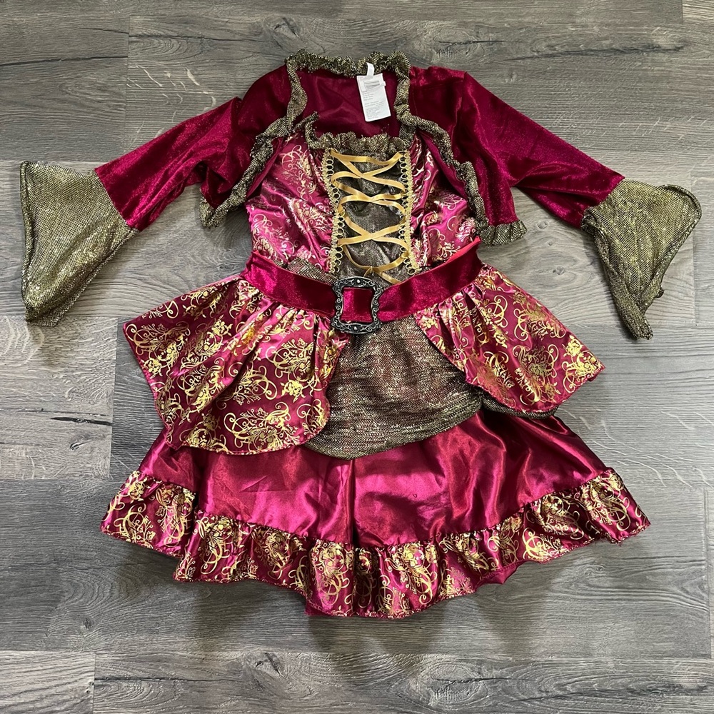 Toddler girls pirate costume size 5T or 6T (XS) with pirate hook